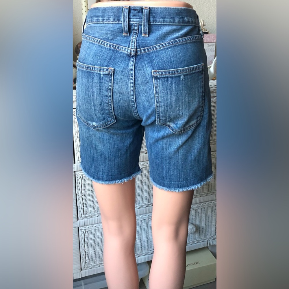 Current/Elliott The Slouchy Cutoff Superworn Denim Cotton Shorts in blue size 26